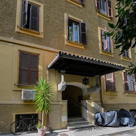 Ferrari 12 - Vaticano Apartamento *